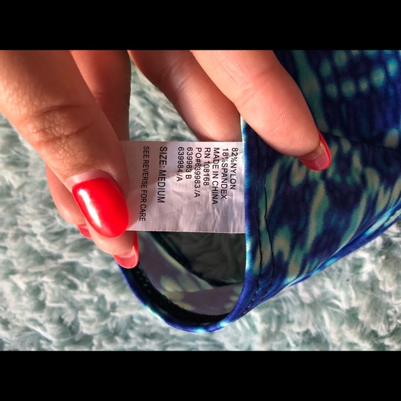 Bikini - Picture 5 of 5